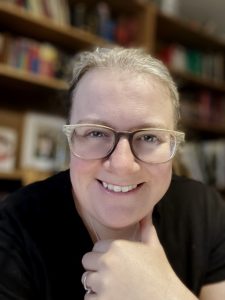Headshot of Suzanne Parsons, new board member of The Mindapples Charity.